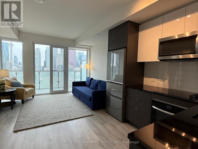 Photo du bâtiment - 135 Lower Sherbourne St