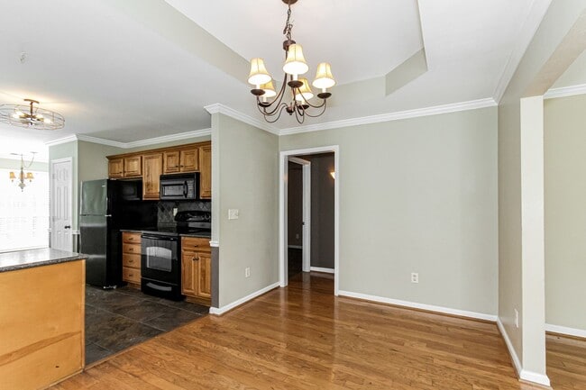 Building Photo - 453 Tocoa Rd