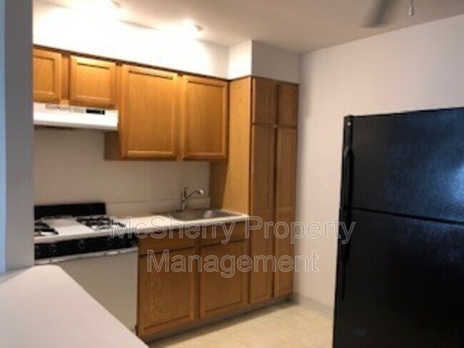 Foto del edificio - 6404 Charles St