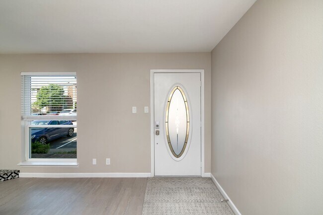 Building Photo - 15924 Coolwood Dr