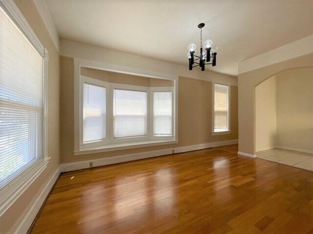 Foto del edificio - 1225 E 18th St