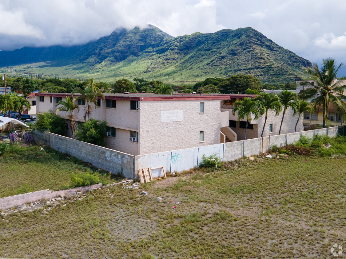 Primary Photo - Makaha Villas