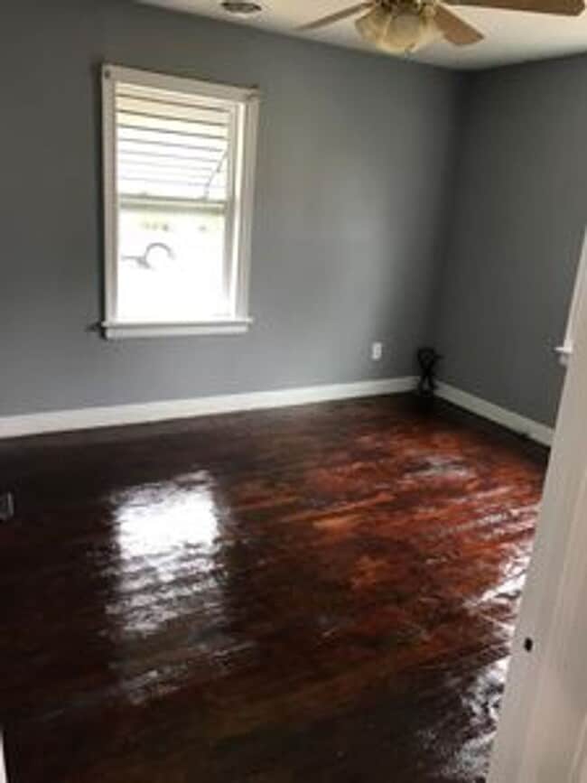 Building Photo - 3 bed 1 bath House in central Richmond