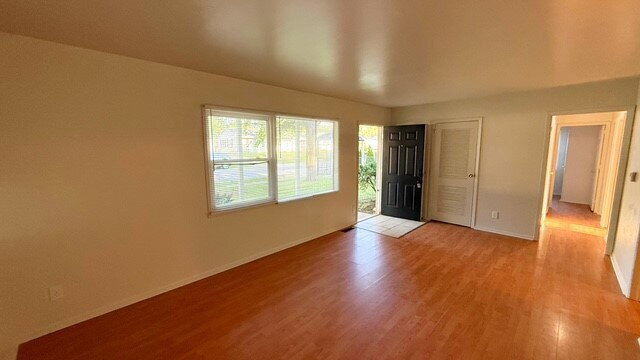 Building Photo - WESTSIDE - 3 BEDROOM RANCH HOME AVAILABLE NOW!