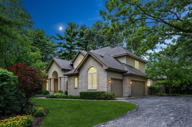 Building Photo - 310 Belle Foret Dr