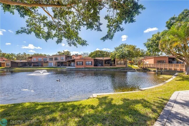 Foto del edificio - 9717 N New River Canal Rd