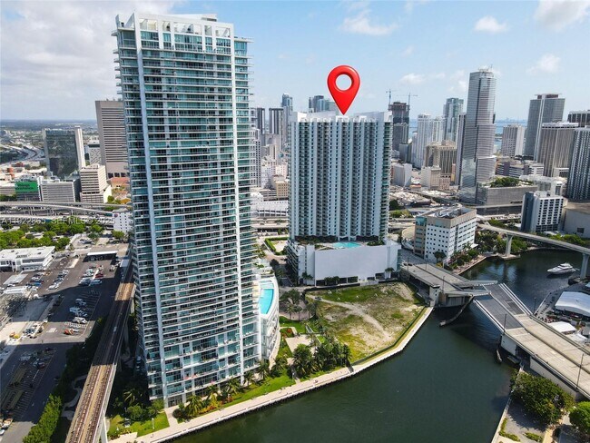 Building Photo - 350 S Miami Ave