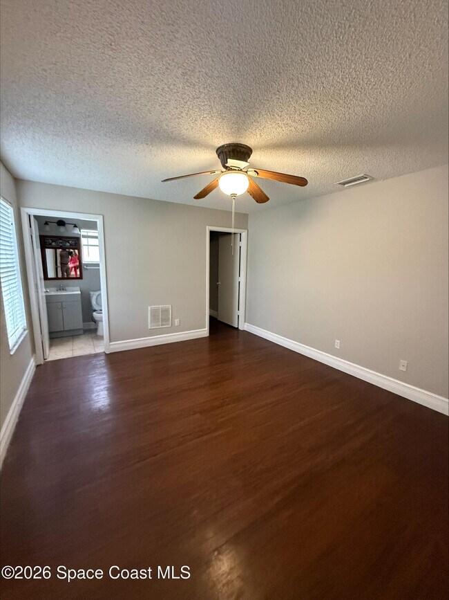 Foto del edificio - 1812 Glenridge St NW