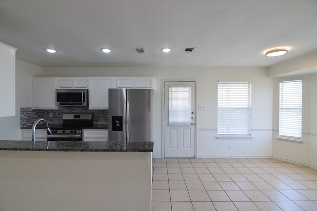 Foto del edificio - 3801 Shellrock Dr