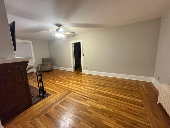 Photo - 14 E Prospect St House