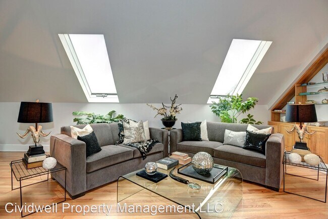 Foto del edificio - 2 br, 2 bath House - 410 5th St NE #33