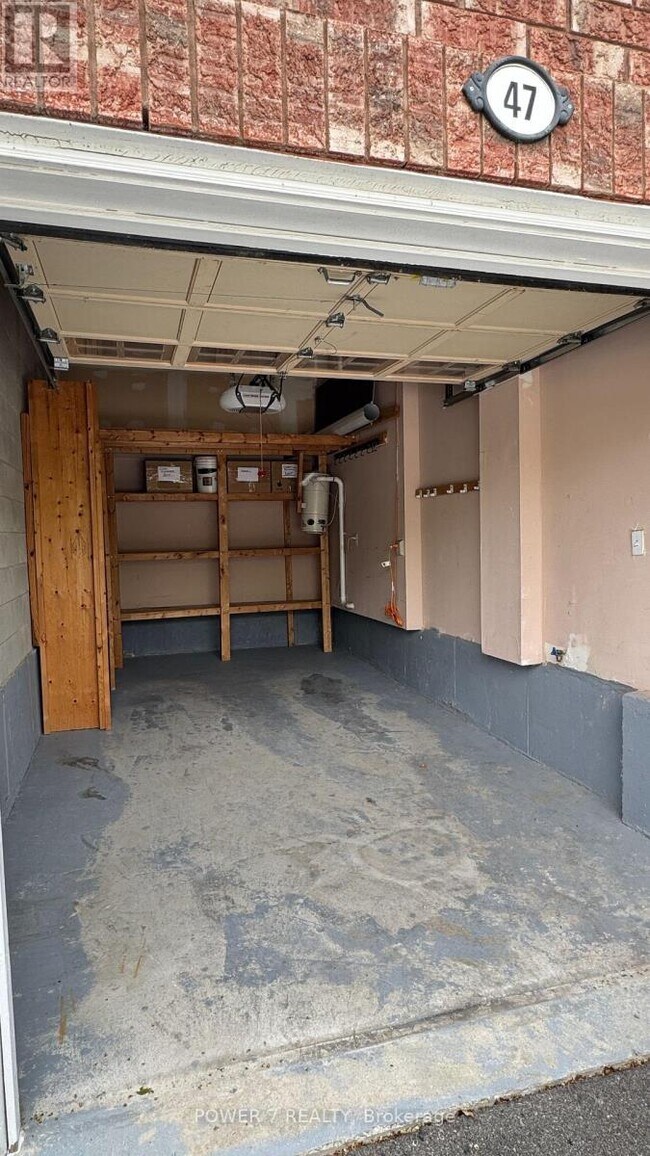 Building Photo - 47 Trailsbrook Terrace