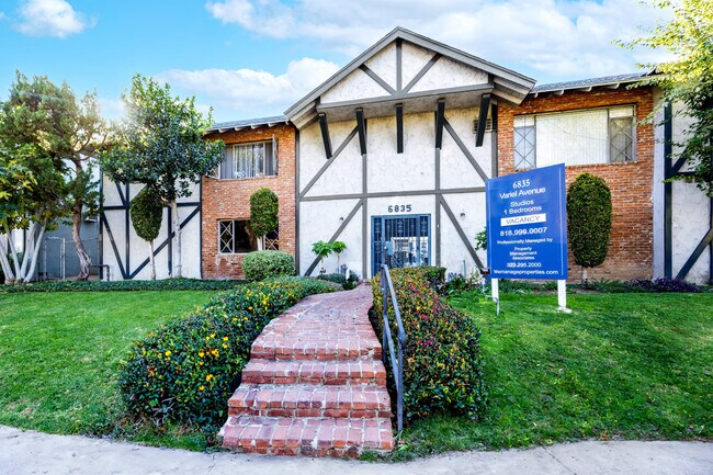 Foto del edificio - Variel Villa Apartments