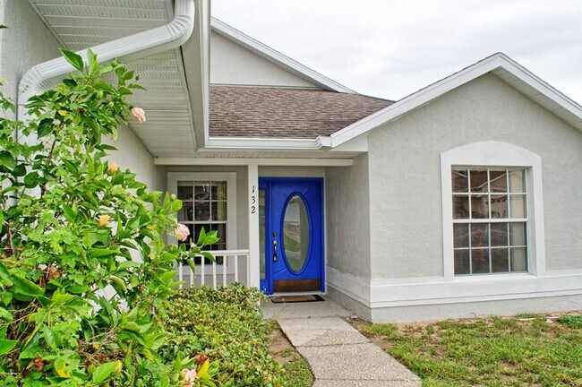 Foto del edificio - Spacious 3/2 Home For Rent in Davenport with extra Florida/Sun Room!!