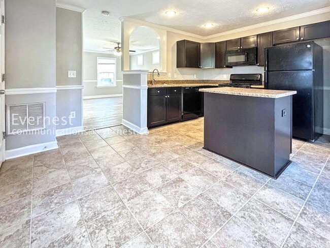 Building Photo - 113 Oak Grove Pl