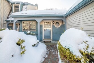 Building Photo - 67 Crystal Brook Way