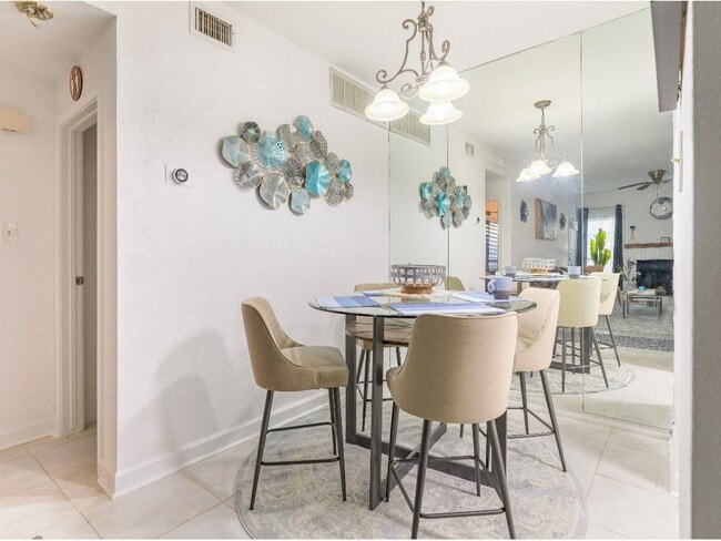 Foto del edificio - Furnished 1 Bedroom Apartment