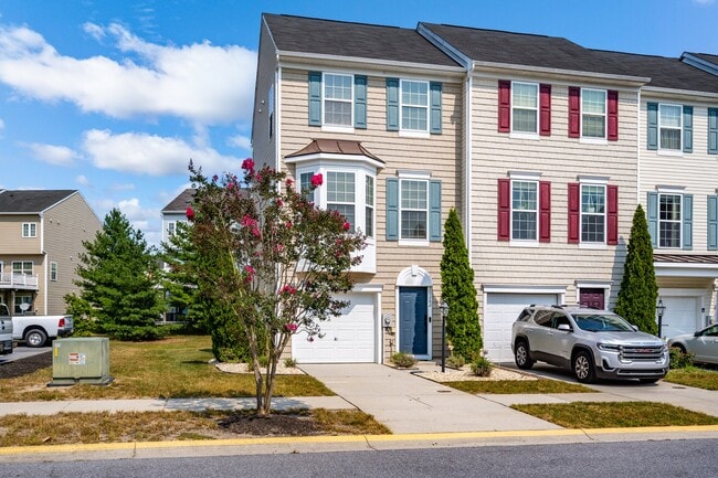 Building Photo - 20262 Bridgewater Rd