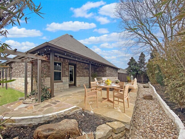 Building Photo - 2009 Alyssas Dr