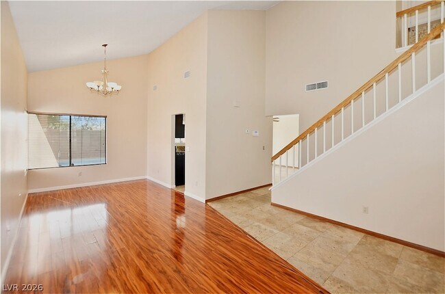 Foto del edificio - 7709 Kalmalii Ave