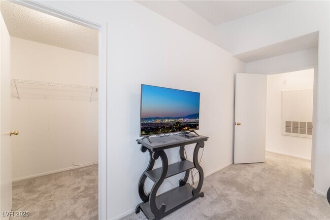 Foto del edificio - 840 Yacht Harbor Dr