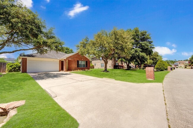 Foto del edificio - 21611 Country Club Green Way