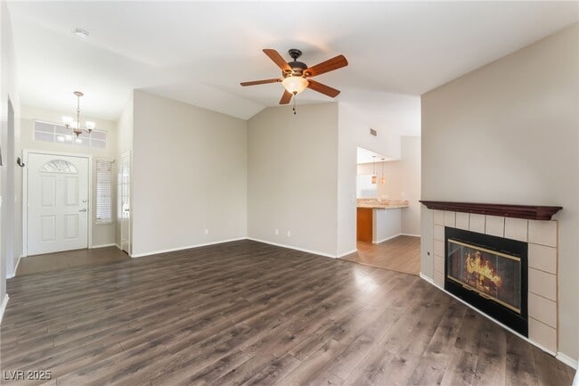 Building Photo - 4013 Madrone Dr