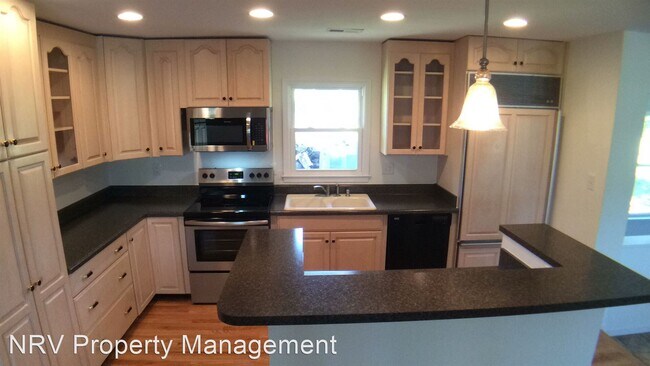 Building Photo - 3 br, 2 bath House - 7650 Pepper's Ferry Blvd