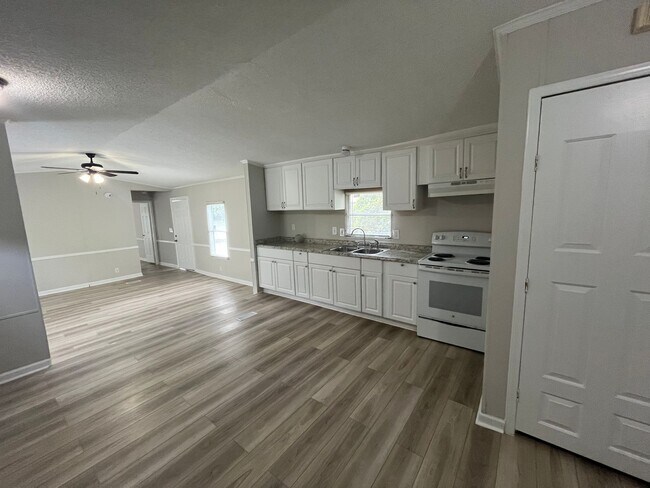 Foto del edificio - Colony Oaks Homes