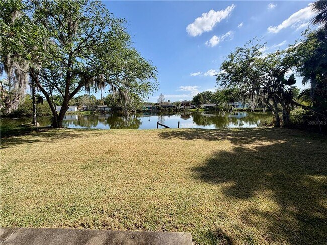 Foto del edificio - 4546 Edith St