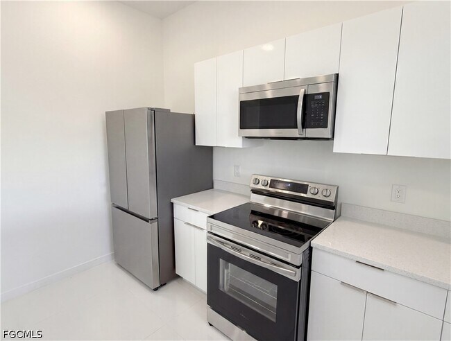 Foto del edificio - 4331 NW 31st Terrace