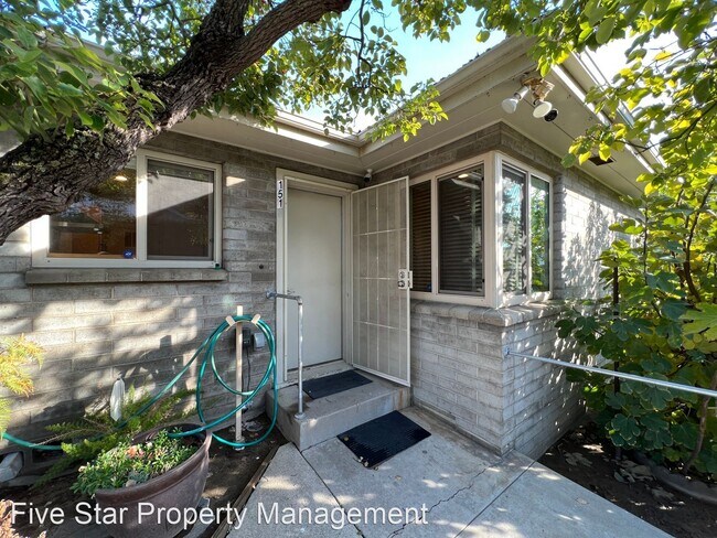 Foto del edificio - 1 br, 1 bath House - 1514 Scenic Dr