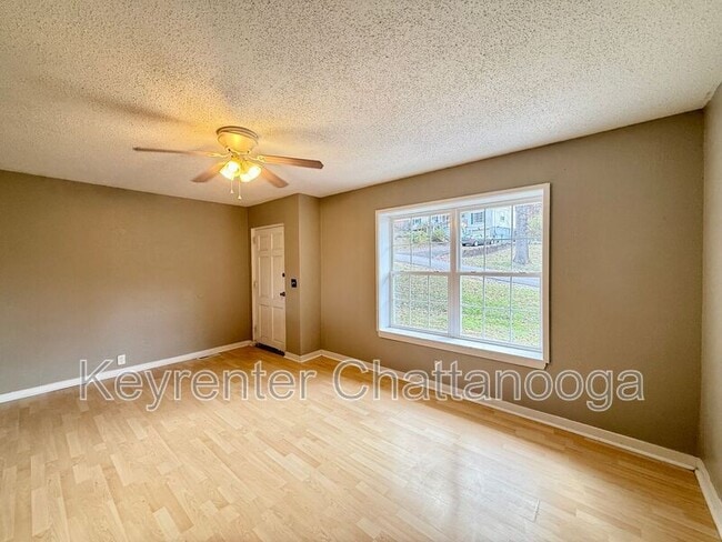 Foto del edificio - 5 Gaylord Dr