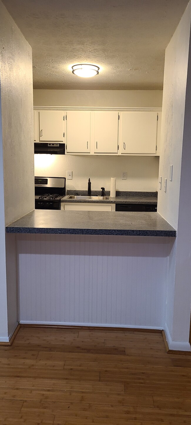 Foto del edificio - 701 Cumberland Ct SE
