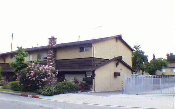 Foto del edificio - 343 S Arroyo Dr