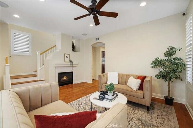 Foto del edificio - 3 Bedroom Plus Loft in Los Flores