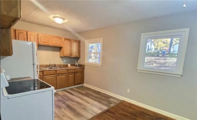 Cocina - 264 E McLelland Ave