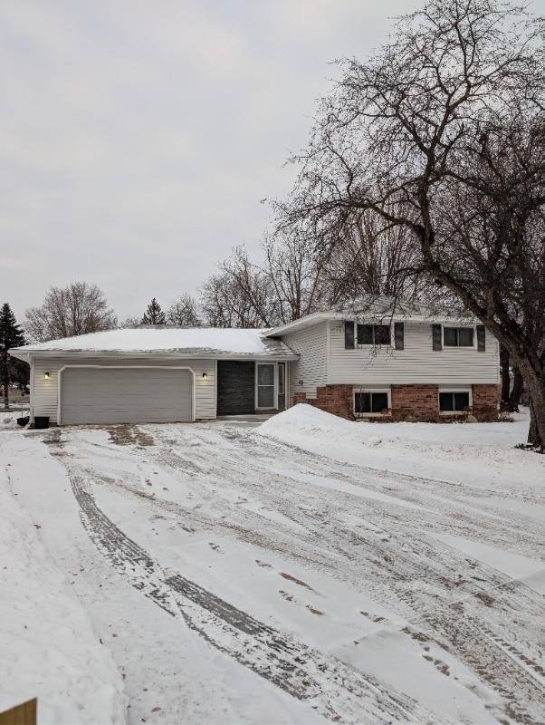 Building Photo - 8381 5th St NE