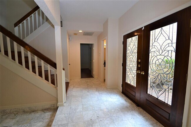 Building Photo - 1698 Creekside Dr