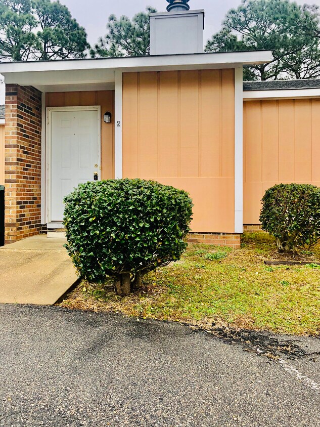 Foto principal - 6628 Bailey Lake Rd