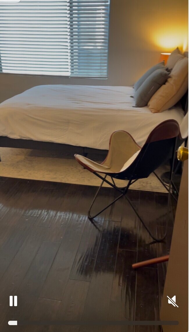 Foto del edificio - 2450 Purdue Ave