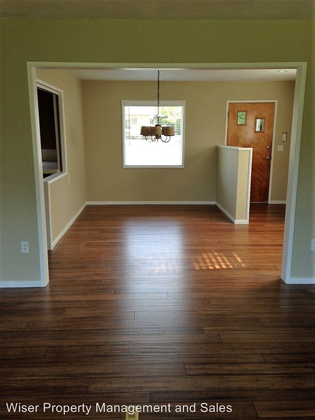 Building Photo - 2 br, 1 bath House - 1618 Birch Dr