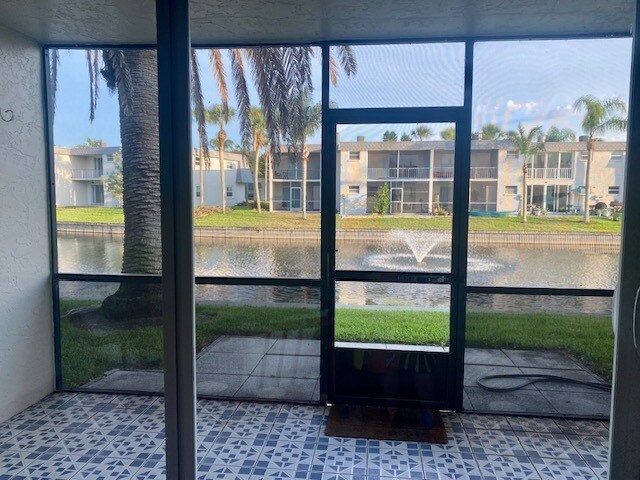 Foto del edificio - 420 Dove Ln