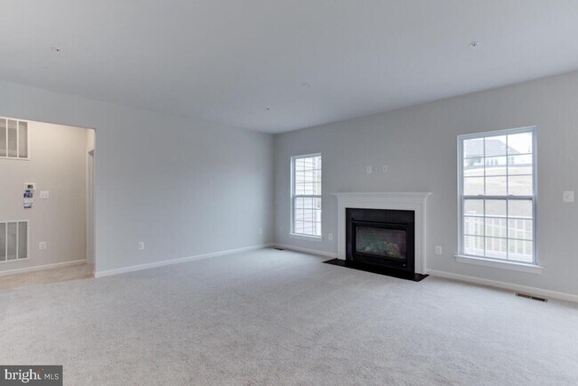 Building Photo - 13500 Baden Westwood Rd