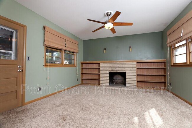 Foto del edificio - 6007 N Grace Ln