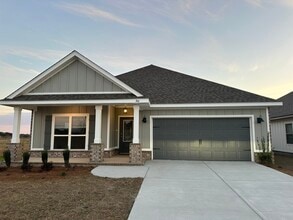 Building Photo - 146 Millet Ave