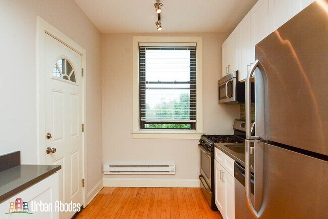 Foto del edificio - 2329 N Rockwell St