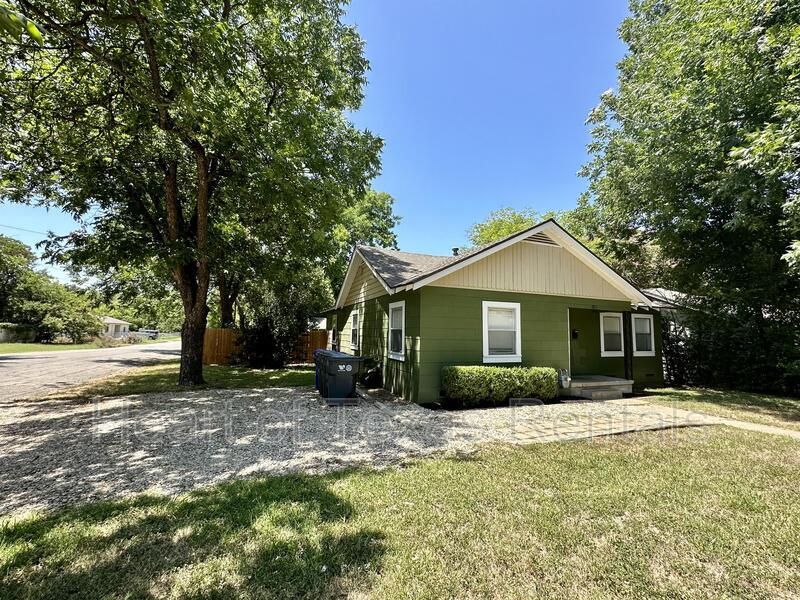 Foto principal - 1821 Live Oak Ave