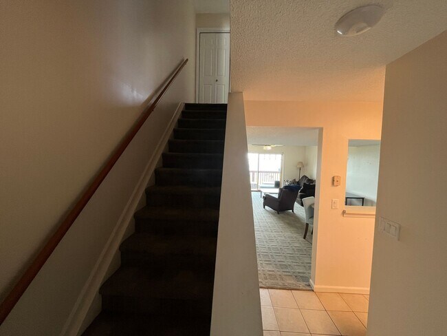 Building Photo - Mountaintop Condo for rent
