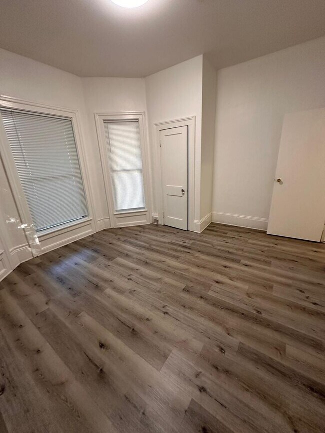 Photo - 1403 Main Street Apartment